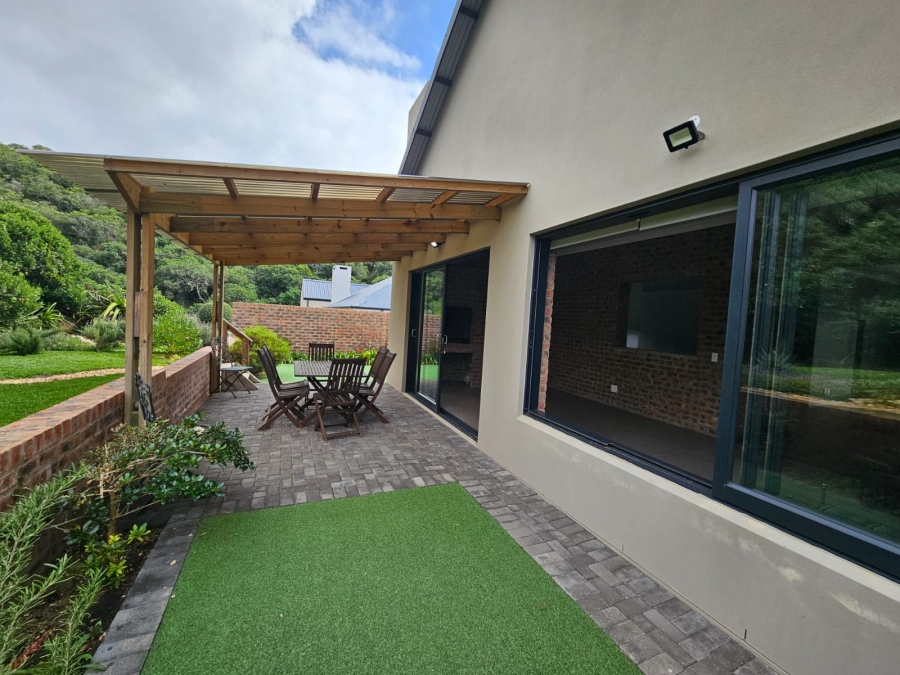 2 Bedroom Property for Sale in Stilbaai Wes Western Cape